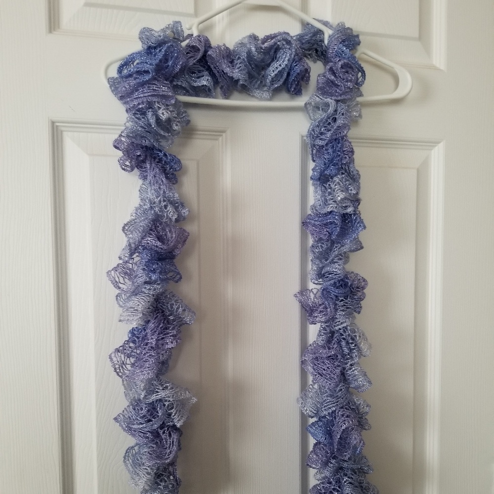 Ruffle scarf